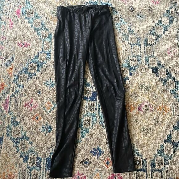 Animal Printed Pull on Leggings - Picture 2 of 3